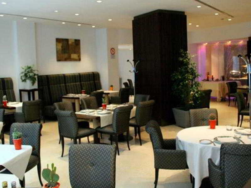 Nh Bergamo Hotel Restaurante foto